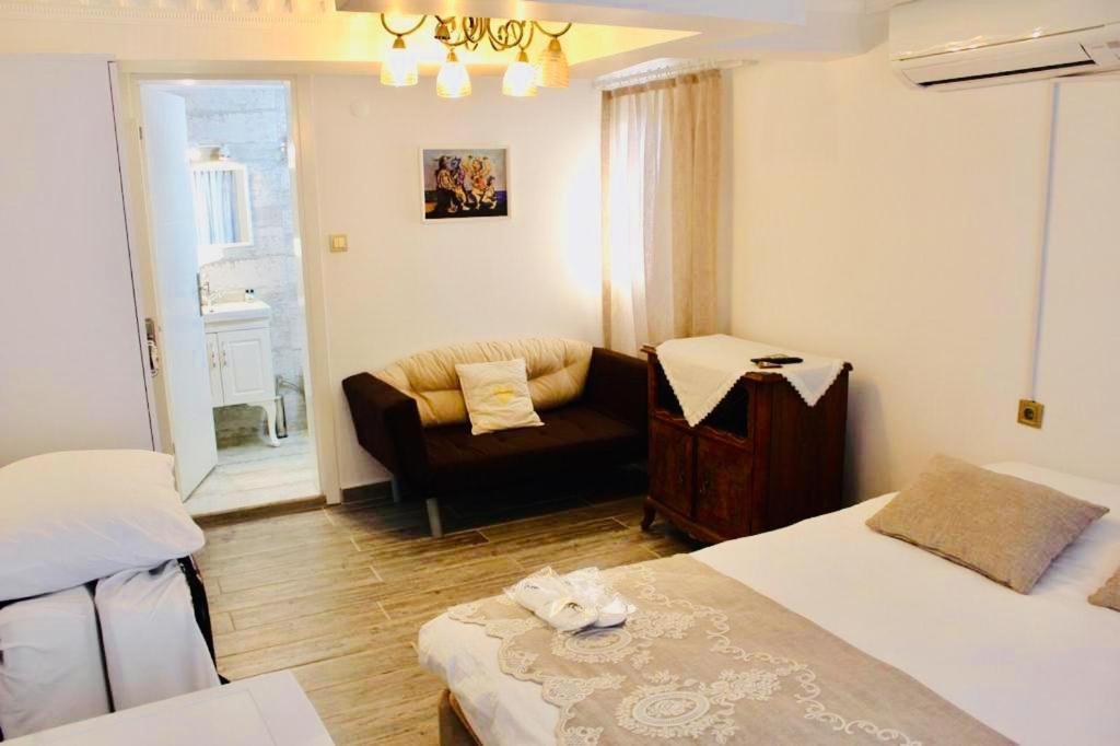 ספריהיסאר Silenos Boutique Hotel מראה חיצוני תמונה