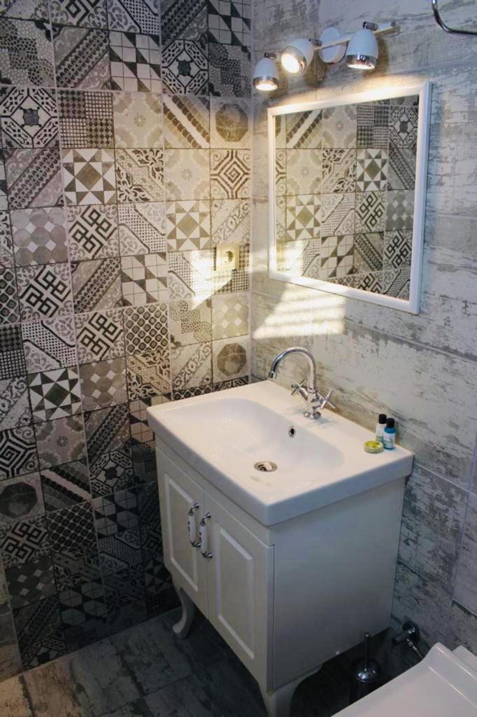 ספריהיסאר Silenos Boutique Hotel מראה חיצוני תמונה